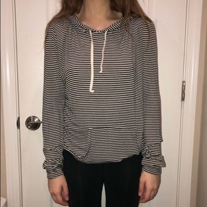 Brandy Melville pullover